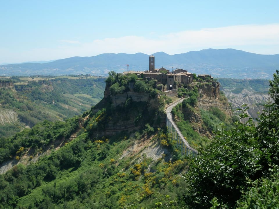 Nearby landmark, Natural landscape