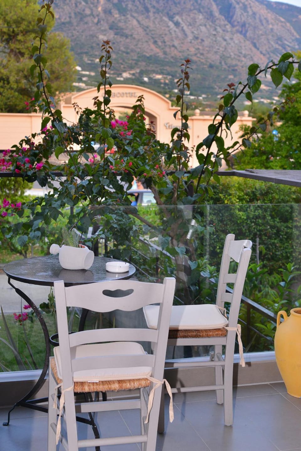 East-West House in Messenia