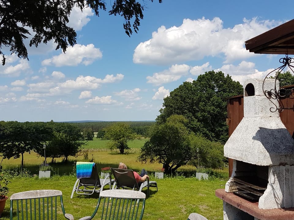 Patio, BBQ facilities, Garden