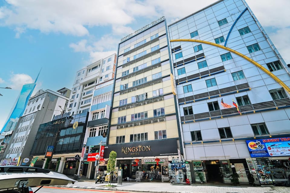Neighbourhood, Street view