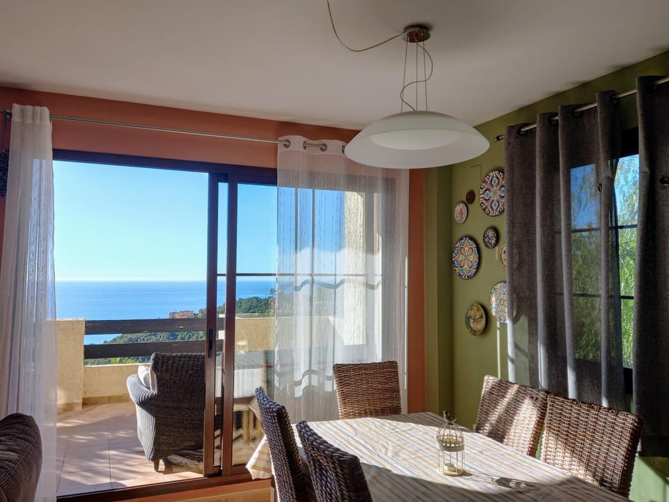 Altea Olivos G House in Marina Baixa