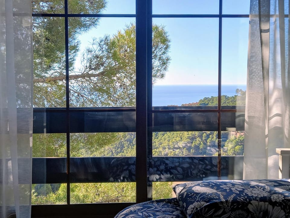 Altea Olivos G House in Marina Baixa