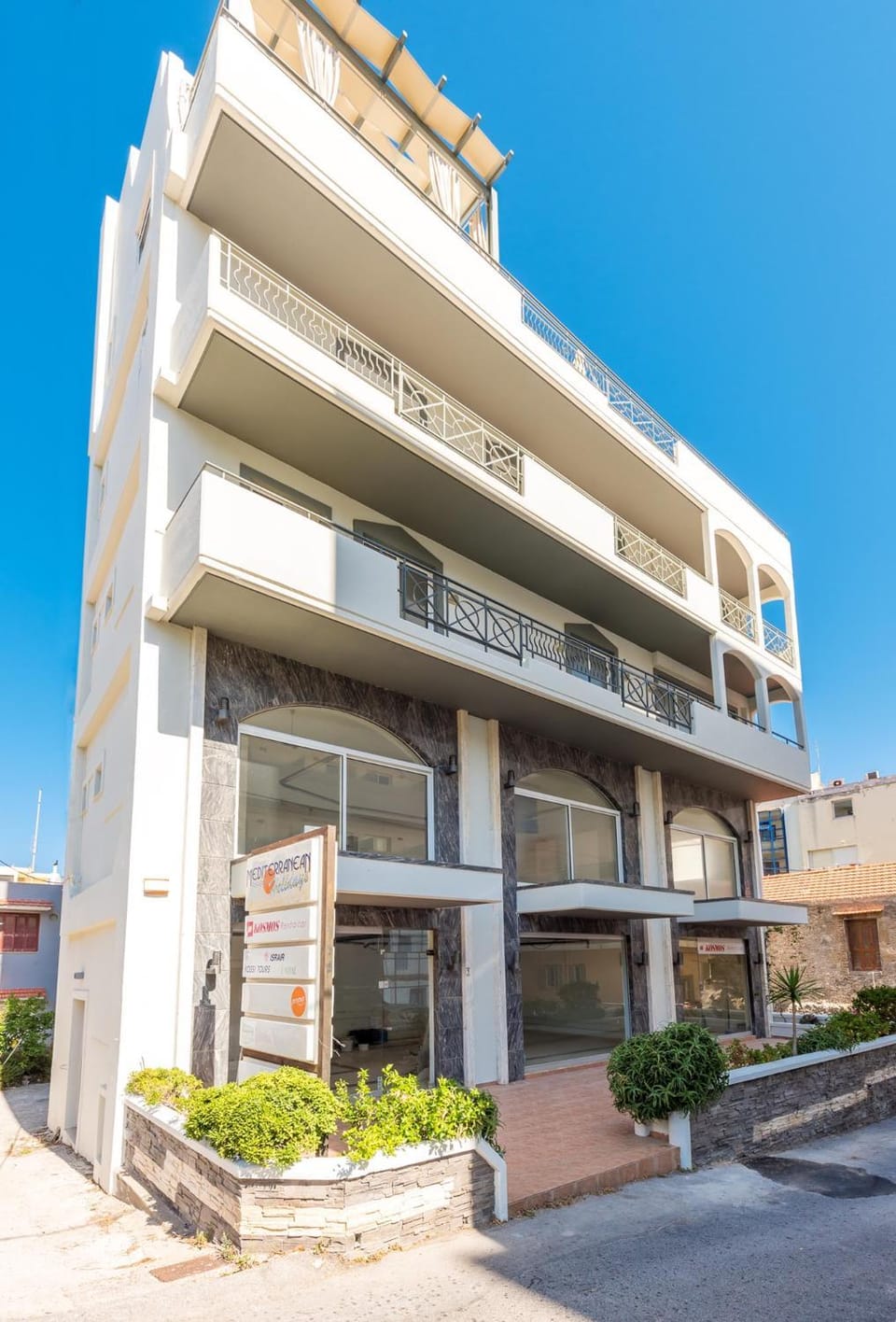 Property building, Day