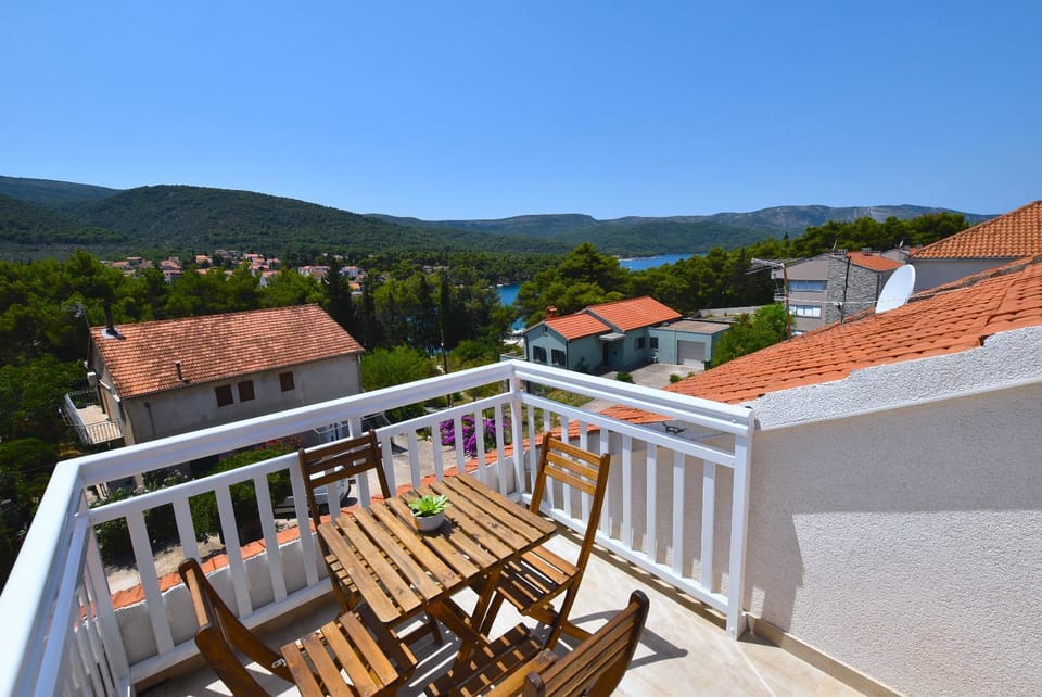 Balcony/Terrace, Mountain view, Sea view