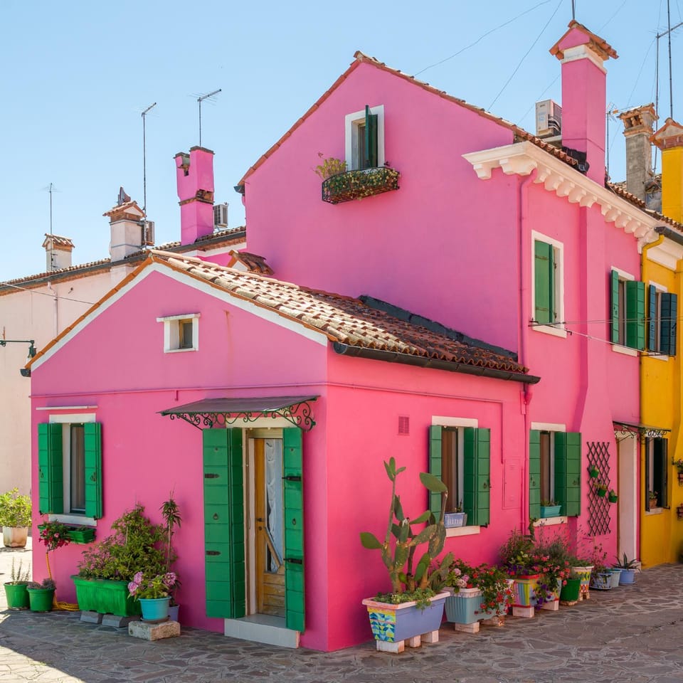 Night Galleria holiday home - bed & art -sea view House in Venice