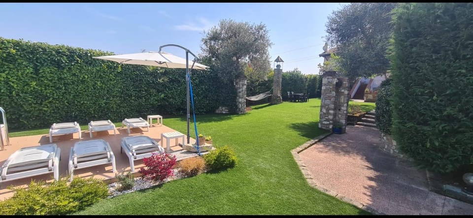 Garda Family House Bed and Breakfast in Lake Garda