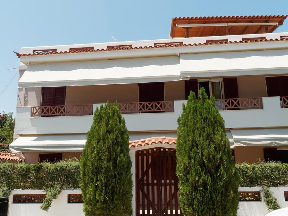 N&Μ Apartment in Argolis, Greece