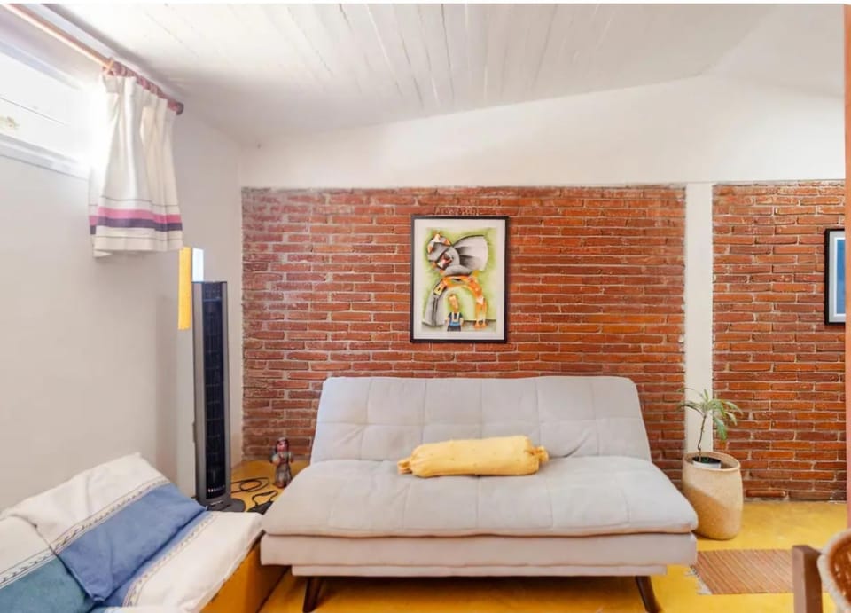 Living room, Photo of the whole room