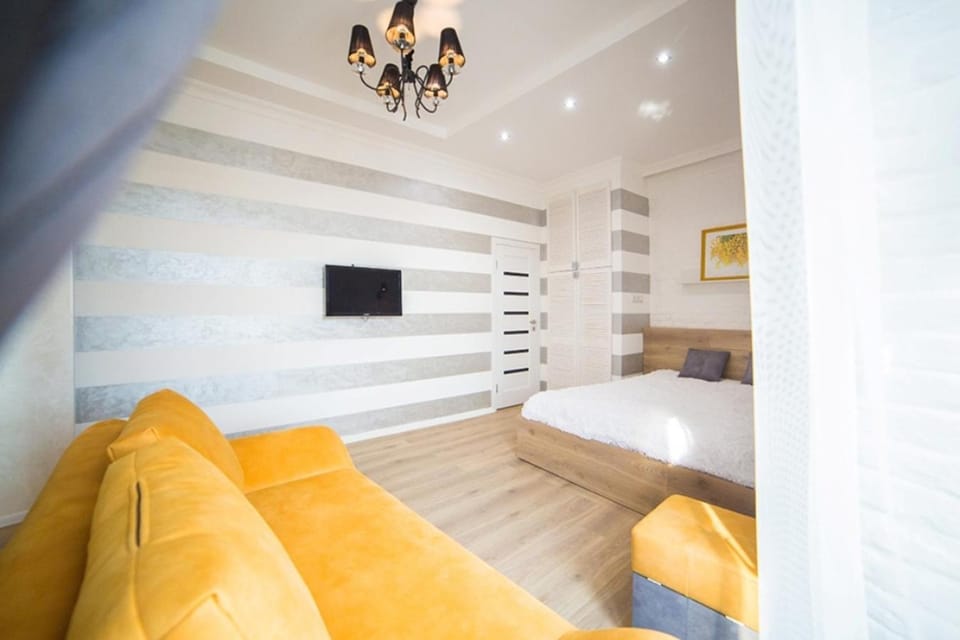 Miskevycha Square Apartment- 2 minutes to the Opera House and Market Square Apartment in Lviv