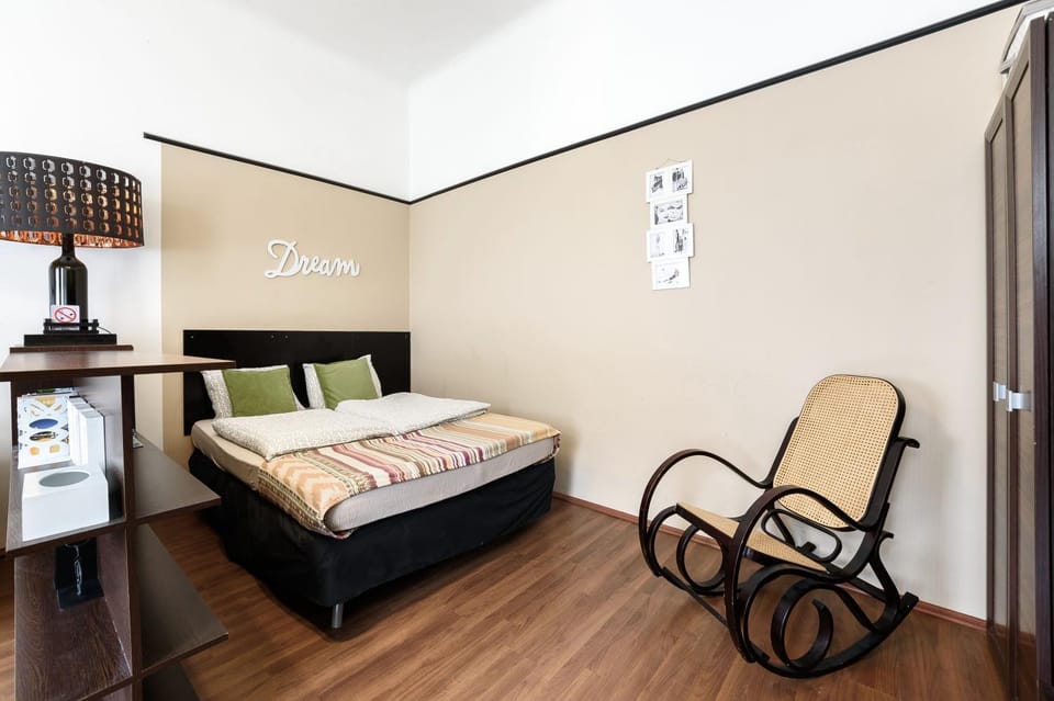Bed, Photo of the whole room