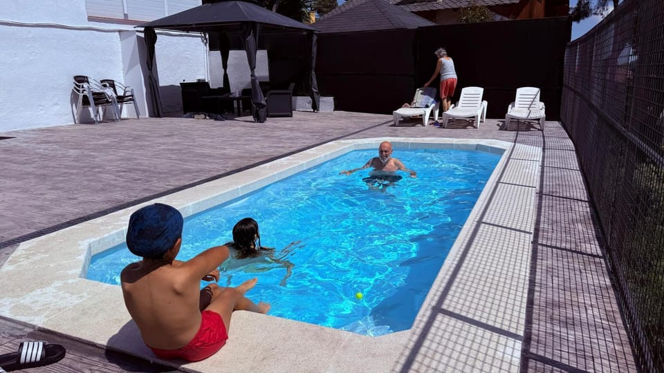 Swimming pool
