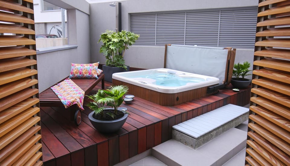 Shower, Garden, Garden view, Swimming pool