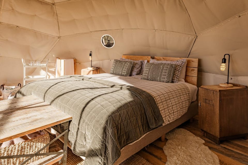 Valley Views Glamping Apartment in Canterbury