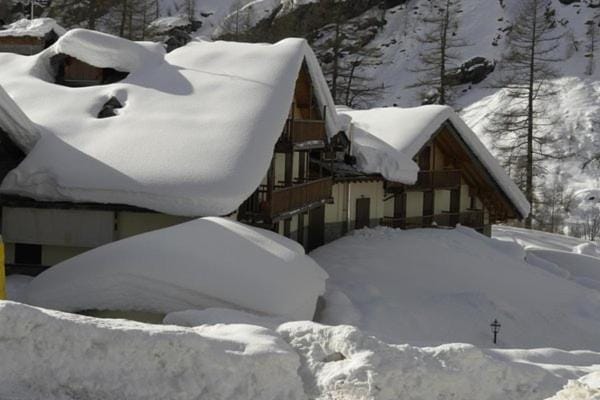 Property building, Natural landscape, Winter, Mountain view