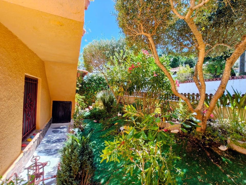 Garden, Garden view