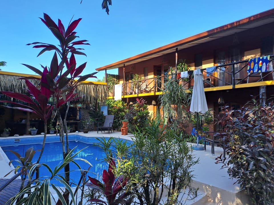Property building, Garden, Balcony/Terrace, Pool view