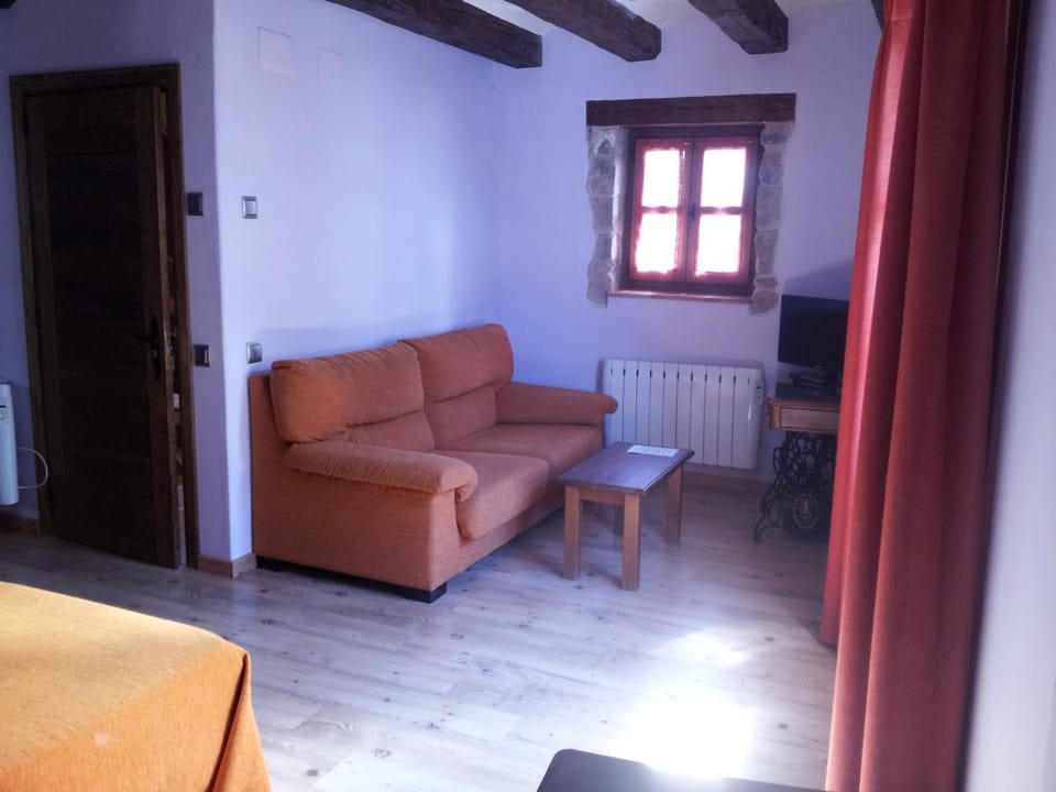 Casa Rafeleta Hotel Hotel in Catalonia