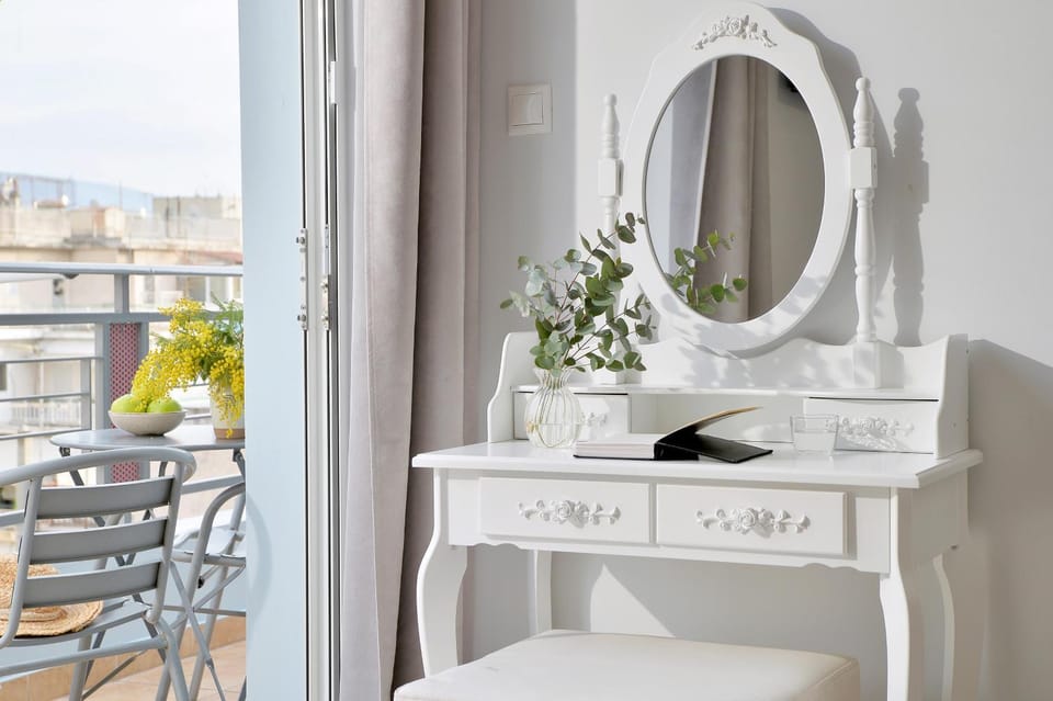 Bed, View (from property/room), Balcony/Terrace, Bedroom, City view