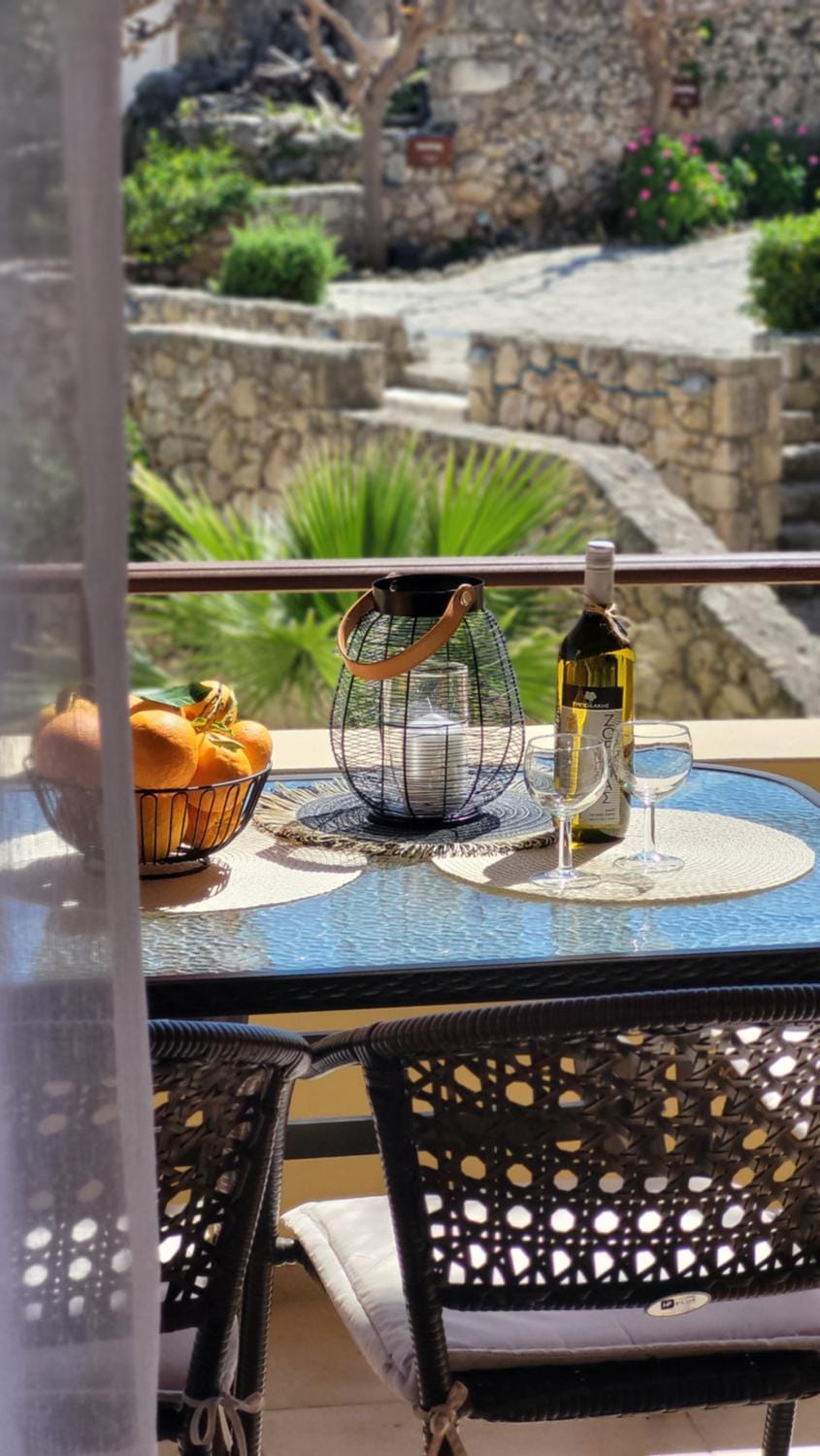 Day, Balcony/Terrace, Dining area, Garden view, Pool view, Sea view