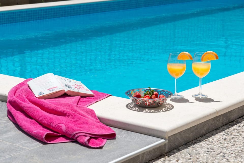 Balcony/Terrace, Swimming pool, Swimming pool