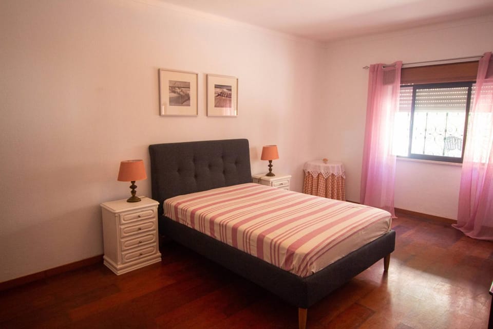 Casa da Serra Bed and Breakfast in Palmela