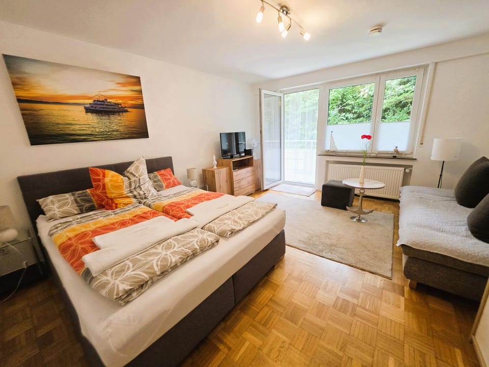 Living room, Bedroom