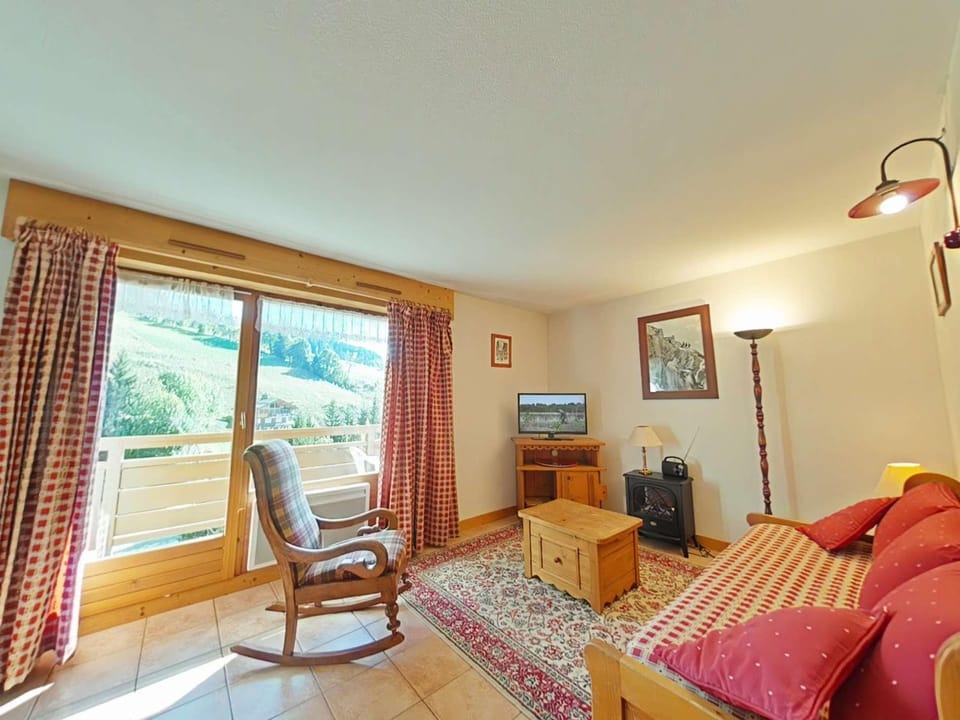 Appt 3 pièces, 6 couchages, proche commerces et pistes, parking inclus, animaux admis - FR-1-241-177 Apartment in Le Grand-Bornand