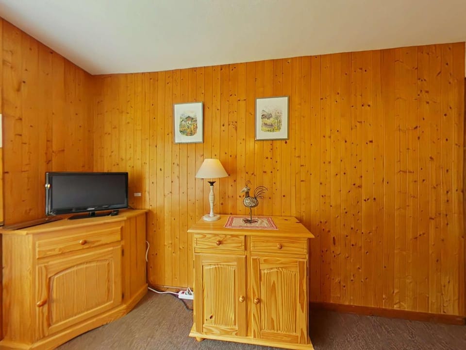 Studio cosy 4 pers avec navette et casier à skis - Grand-Bornand - FR-1-241-112 Apartment in Le Grand-Bornand