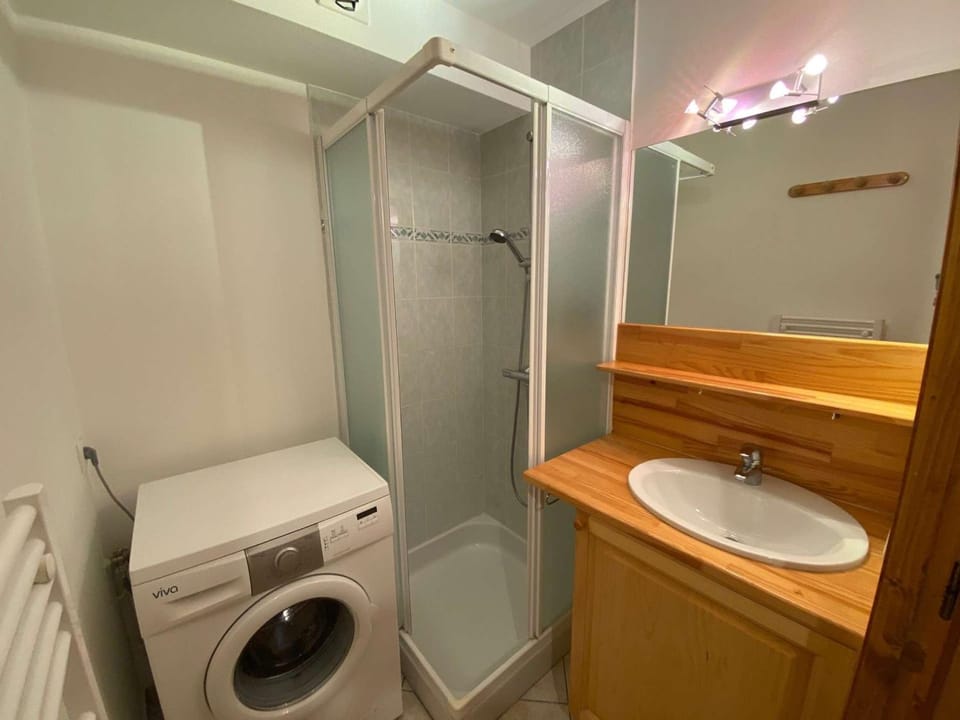 Appartement chaleureux au Grand Bornand - 6 personnes, balcon, parking, proche centre - FR-1-241-131 Apartment in Le Grand-Bornand