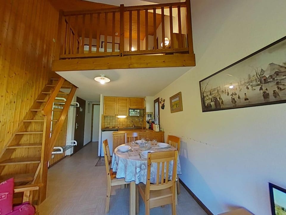Studio avec cabine et mezzanine, parking et proche des pistes Cabin in Le Grand-Bornand