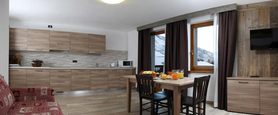 Residence Hotel Anna Apartment hotel in Province of Brescia