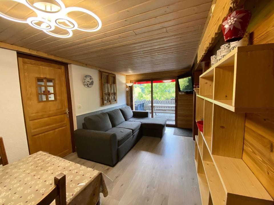 Appartement cosy 6 personnes avec grande terrasse et parking, près des activités - FR-1-241-181 Apartment in Le Grand-Bornand