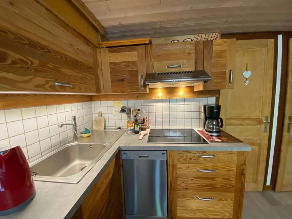 Appartement cosy 6 personnes avec grande terrasse et parking, près des activités - FR-1-241-181 Apartment in Le Grand-Bornand