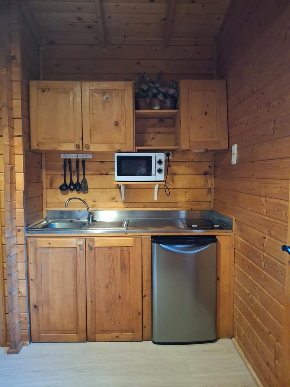 La Cabaña Rural Campground/ 
RV Resort in Basque Country