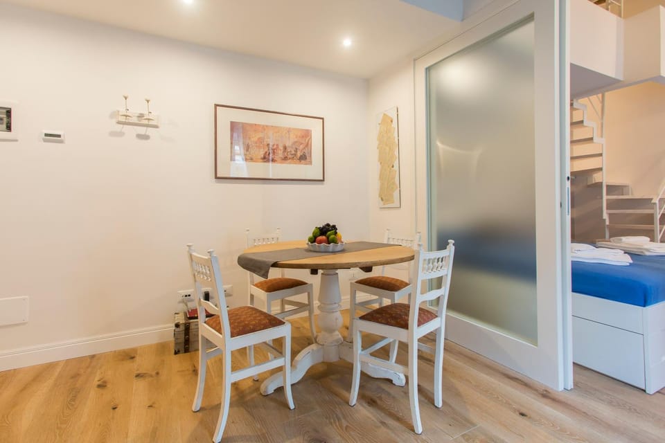 Living room, Photo of the whole room, Dining area, Bedroom