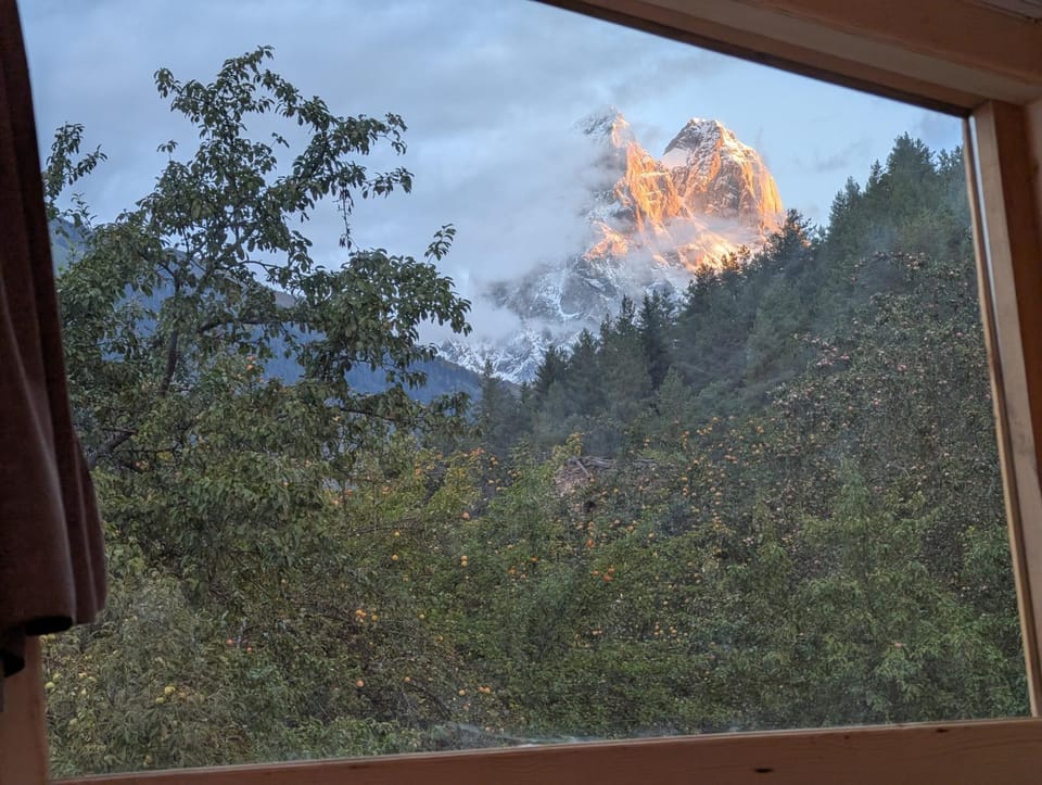 Nearby landmark, Natural landscape, Mountain view