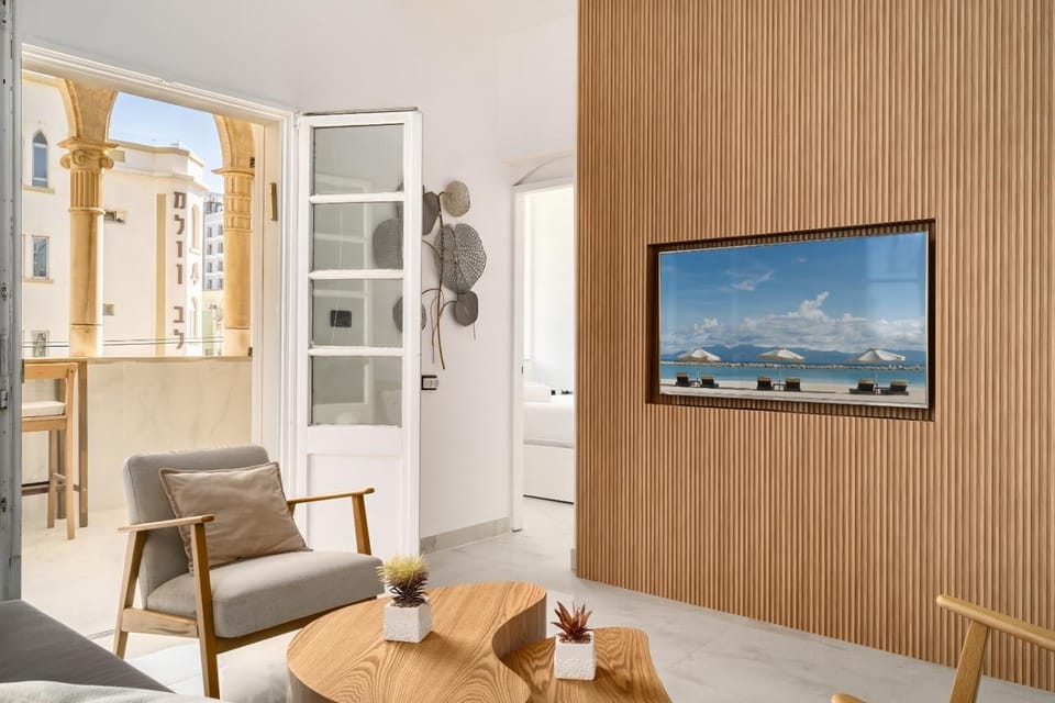 SweetHome26 Luxury Apt Sea View 50 meters from the beach Apartment in Tel Aviv-Yafo