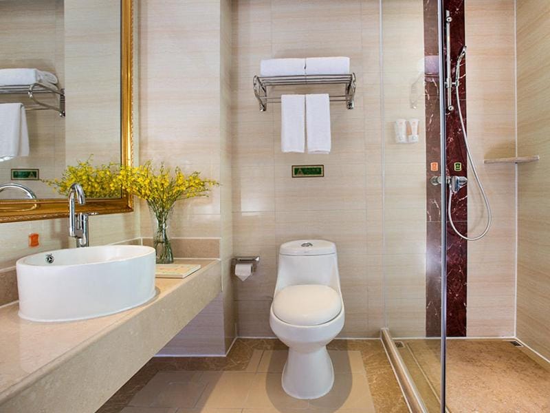 Vienna Hotel Shenzhen Guanlan Guanguang Road Foxconn Hotel in Shenzhen