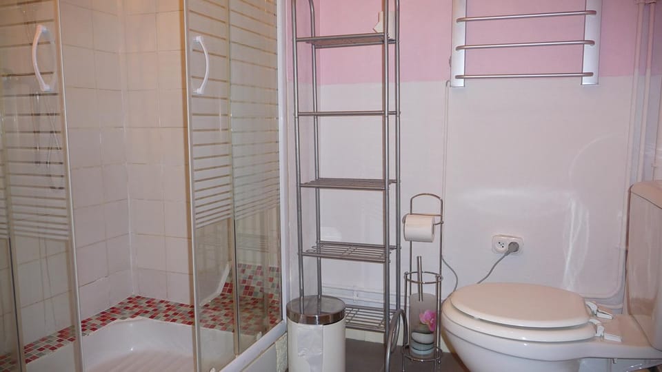 Toilet, Bathroom