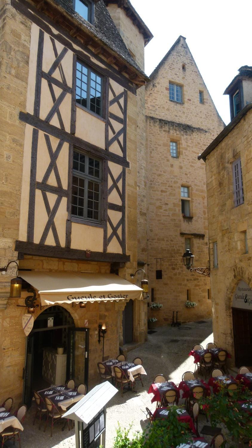 City view, Street view