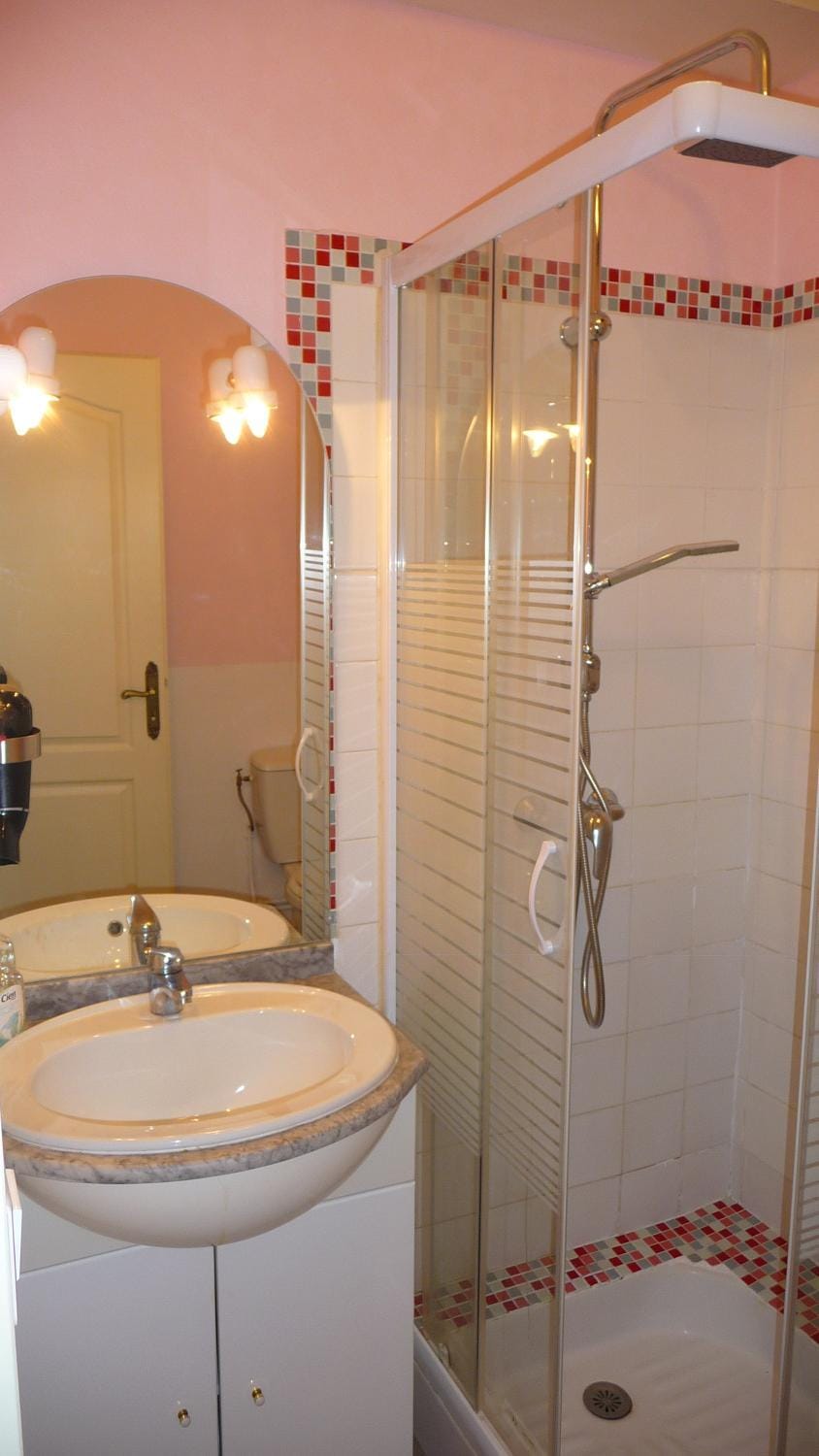 Shower, Bathroom