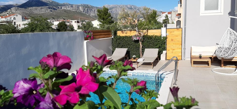 Apartment with private swimming pool Apartment in Split