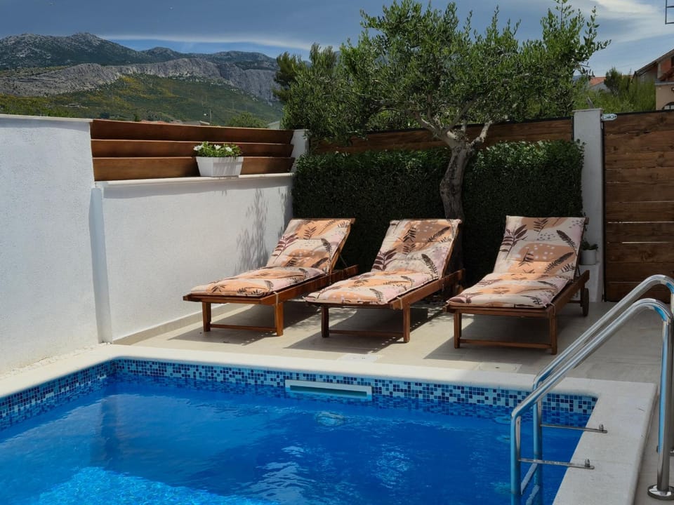 Apartment with private swimming pool Apartment in Split