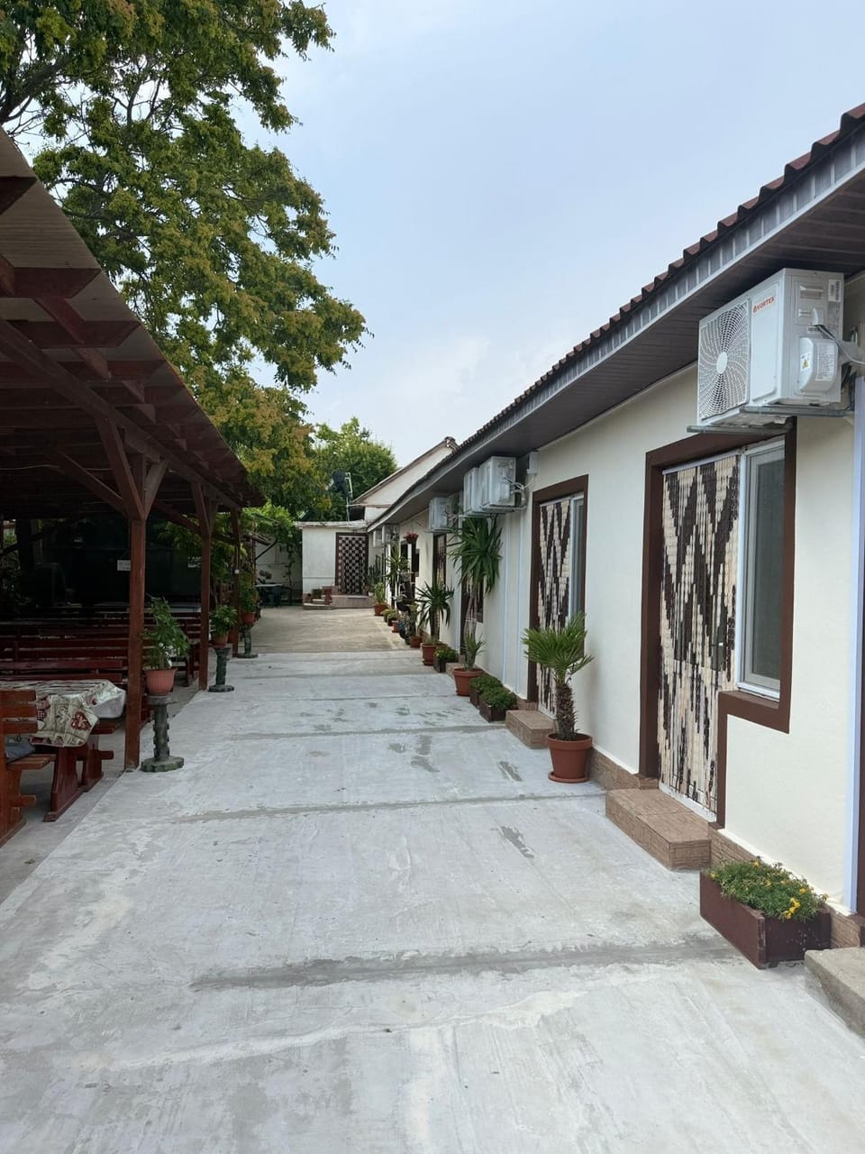 Property building, Day