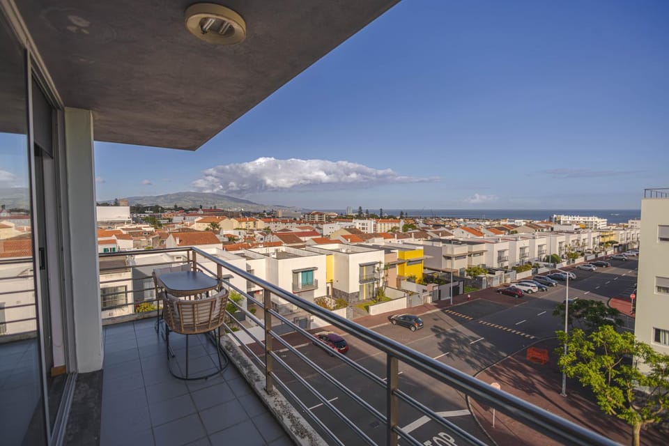 Balcony/Terrace, City view