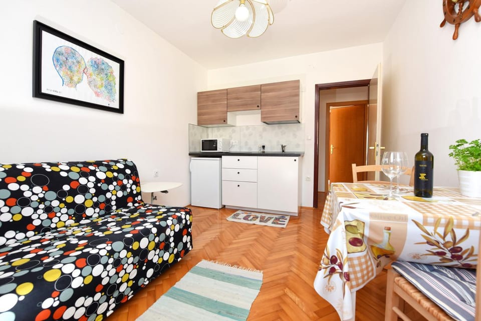 Living room, kitchen