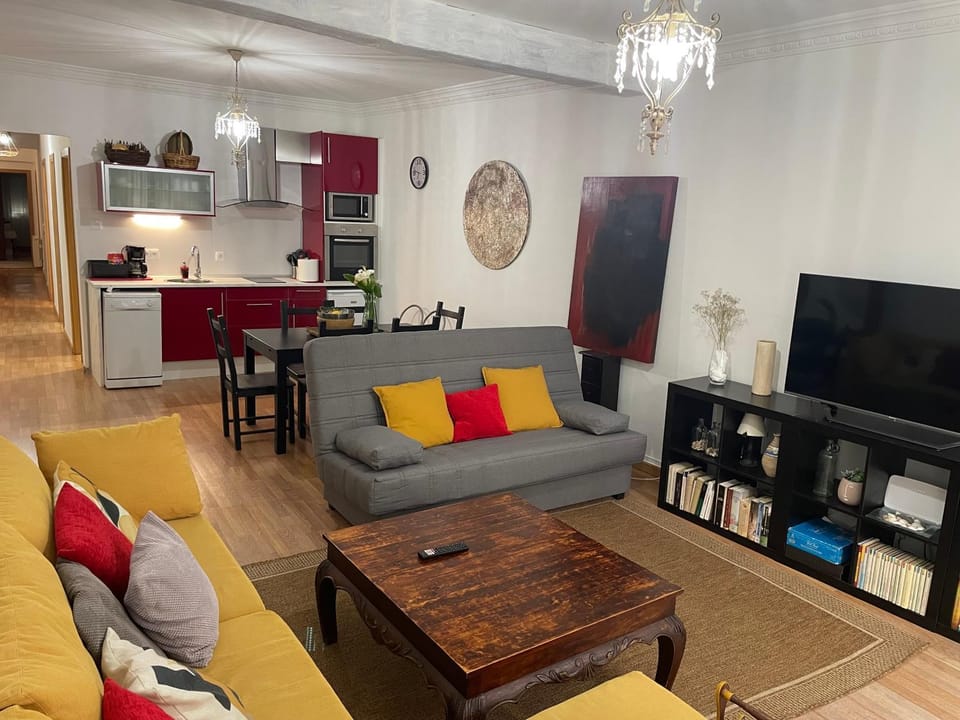 Communal lounge/ TV room, Dining area