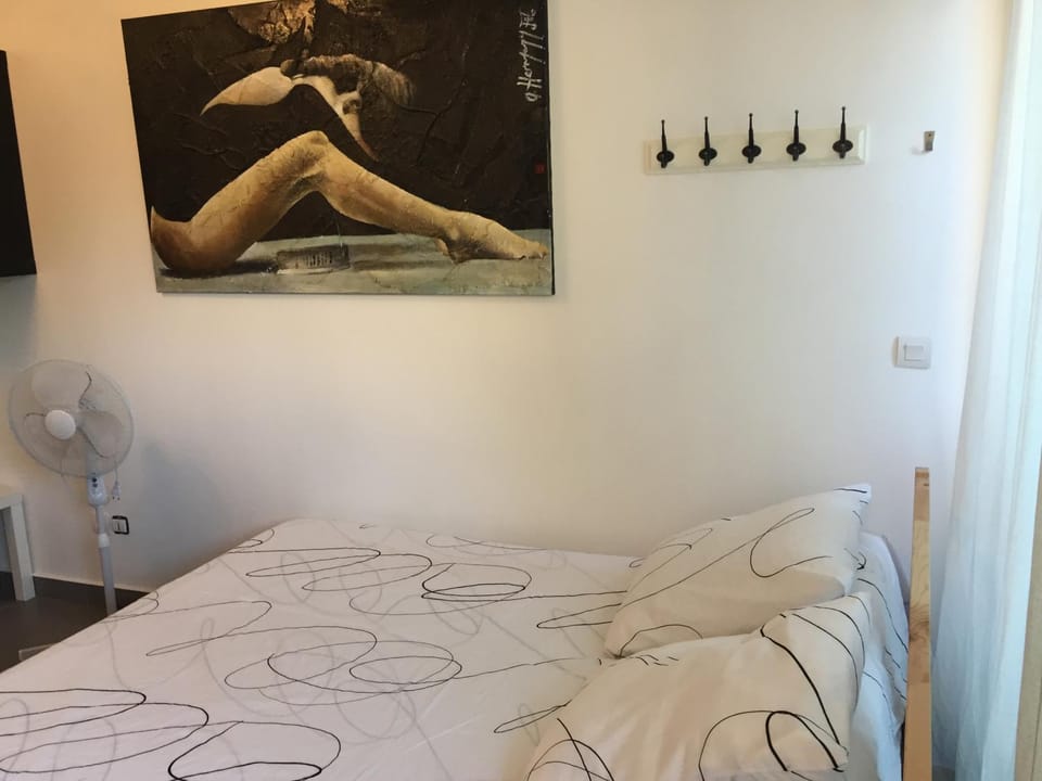 Bed, Decorative detail