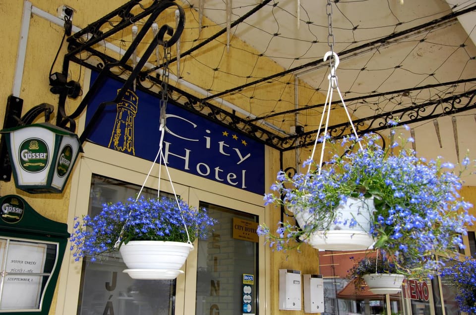 City Hotel Siófok Hotel in Siófok