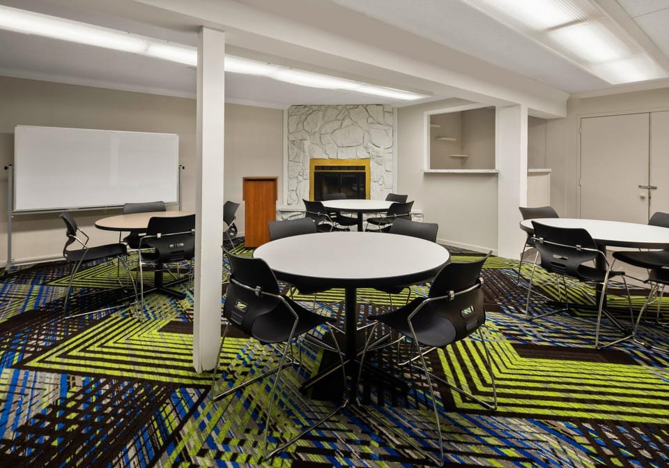 Meeting/conference room